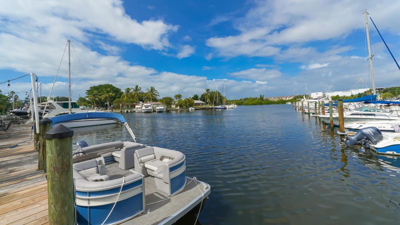 Heated Pool, Fireplace, 70" Tv, Waterfront & More! Sarasota Buitenkant foto