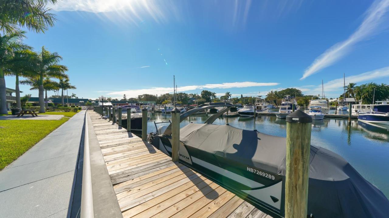 Heated Pool, Fireplace, 70" Tv, Waterfront & More! Sarasota Buitenkant foto