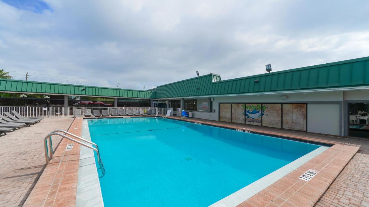 Heated Pool, Fireplace, 70" Tv, Waterfront & More! Sarasota Buitenkant foto