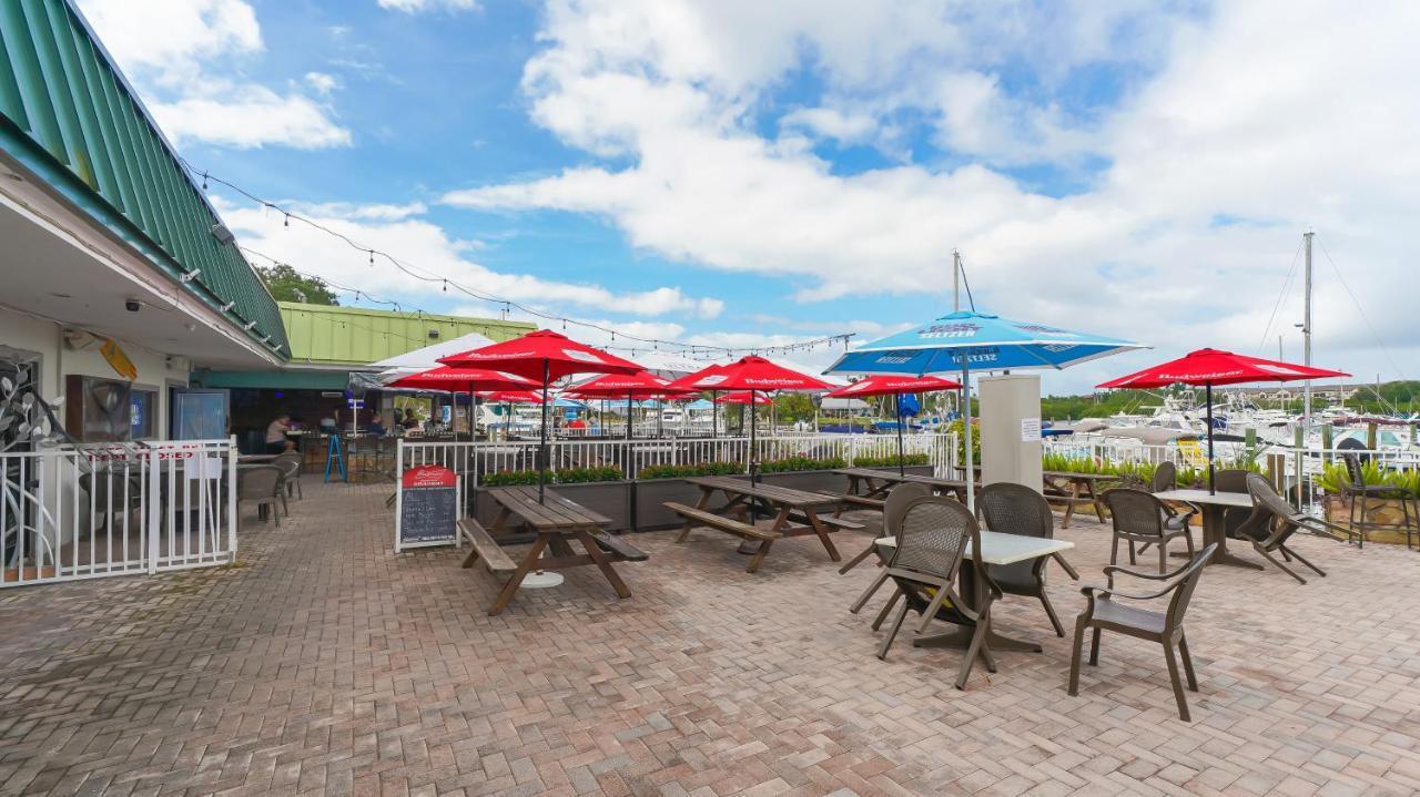 Heated Pool, Fireplace, 70" Tv, Waterfront & More! Sarasota Buitenkant foto