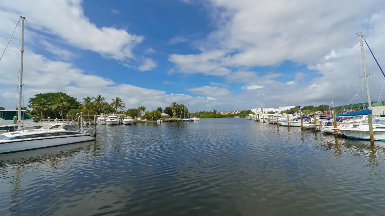 Heated Pool, Fireplace, 70" Tv, Waterfront & More! Sarasota Buitenkant foto
